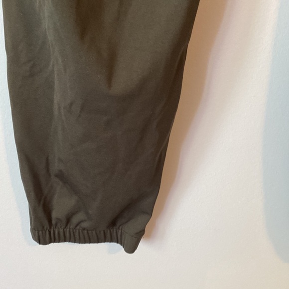 Camber & Grace elastic waist drawstring casual olive green pants - large - Picture 10 of 16